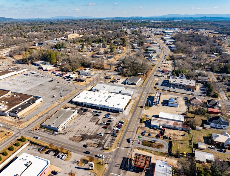 More Photos Of 111-115 Stephen J White Memorial Blvd, Talladega Unknown For Lease