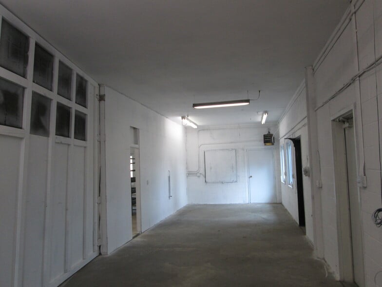 More Photos Of 17831 Co 1 Rd, Florissant Manufacturing For Sale