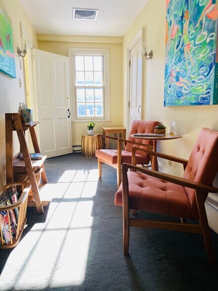 Primary Photo Of 404 The Hill Ct, Portsmouth Medical For Lease