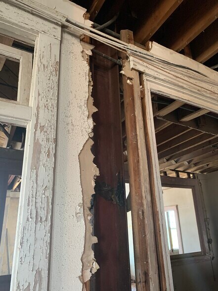 More Photos Of 202 E Main St, Henderson Loft Creative Space For Sale