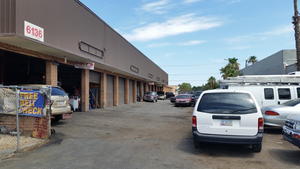 Primary Photo Of 6136 W Glendale Ave, Glendale Auto Repair For Sale