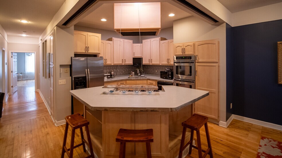 More Photos Of 113 N Broadway, Rochester Storefront Retail Residential For Sale