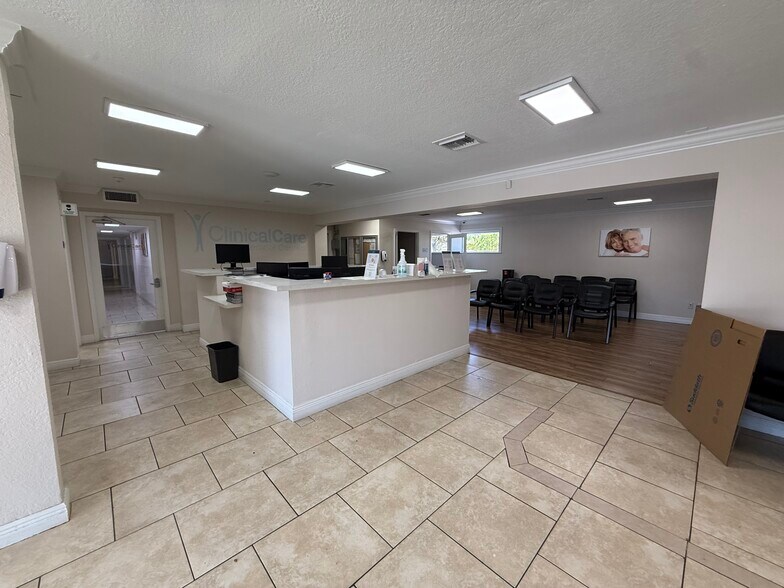 More Photos Of 9611 SW 40th St, Miami Medical For Sale