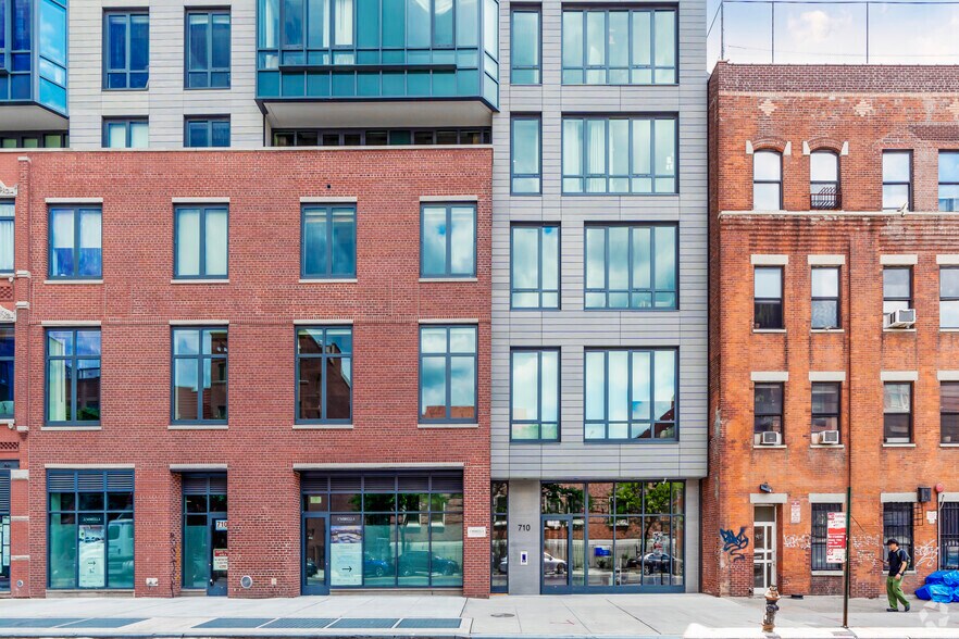 More Photos Of 710 Metropolitan Ave, Brooklyn Apartments For Lease