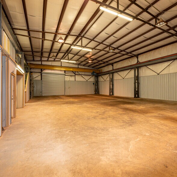 More Photos Of 82 US-82 Hwy, Alamogordo Warehouse For Sale