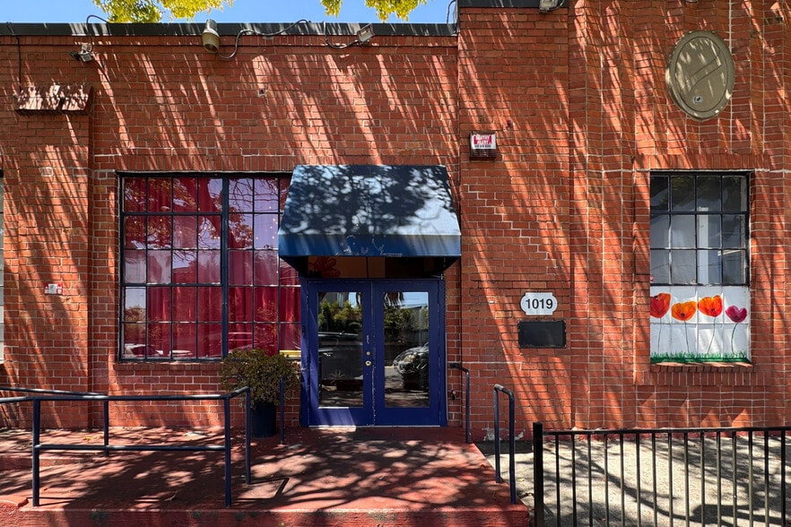 More Photos Of 1329 9th St, Berkeley Storefront Retail Office For Lease