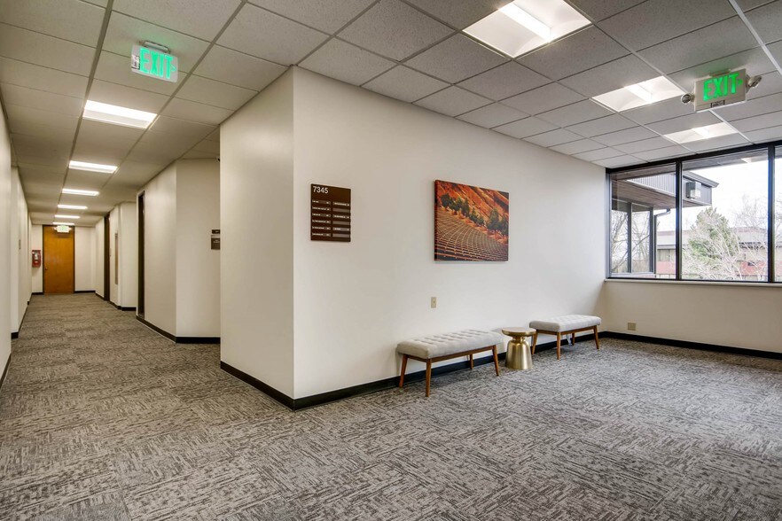 More Photos Of 7345 S Pierce St, Littleton Office For Lease