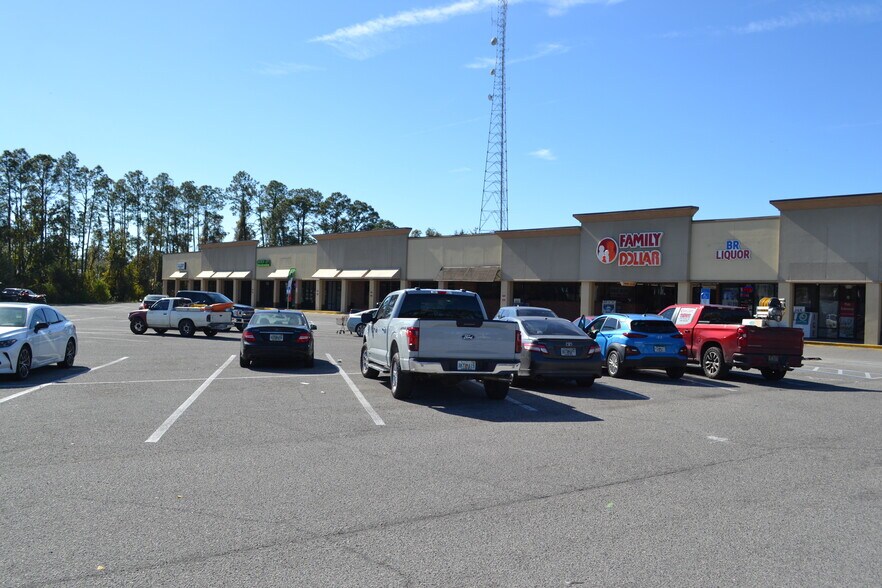 More Photos Of Us 17 @ U.S. 17 & SR. 100, East Palatka Unknown For Lease