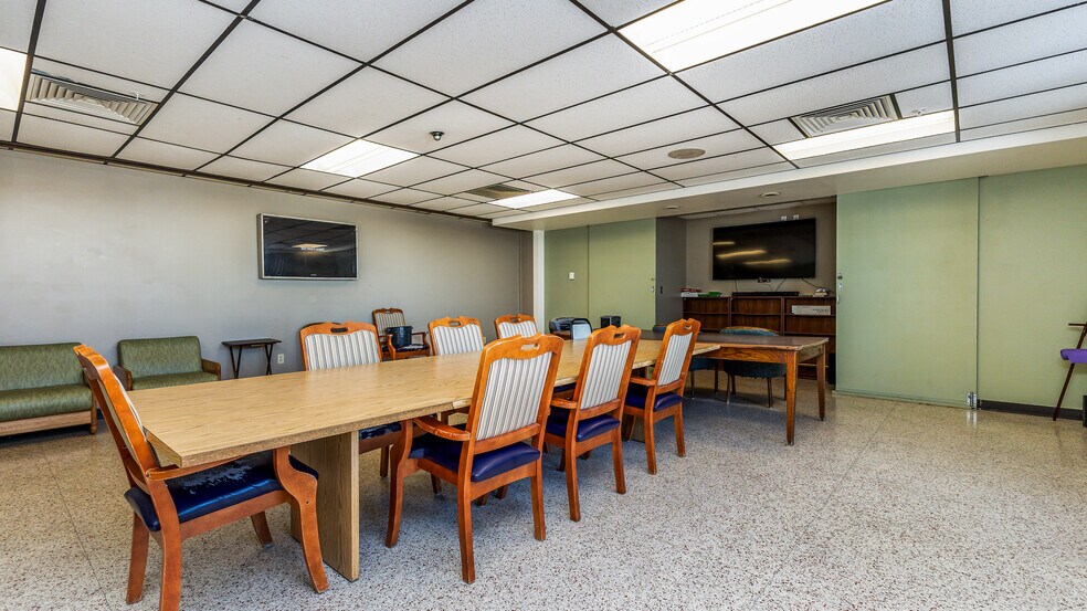 More Photos Of 1160 Seippel Rd, Dubuque Healthcare For Sale