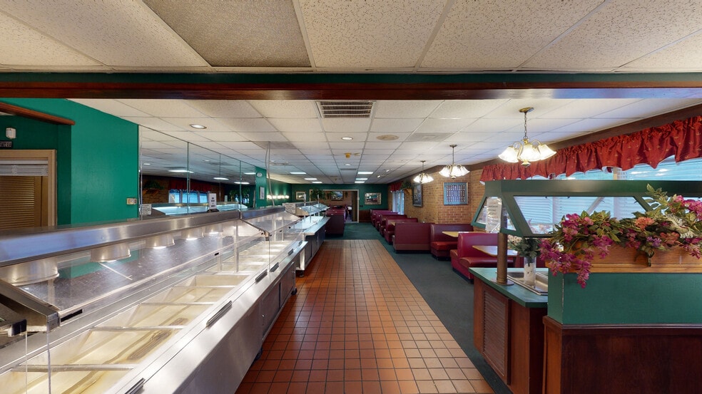 More Photos Of 1102 W Spring St, Monroe Restaurant For Sale