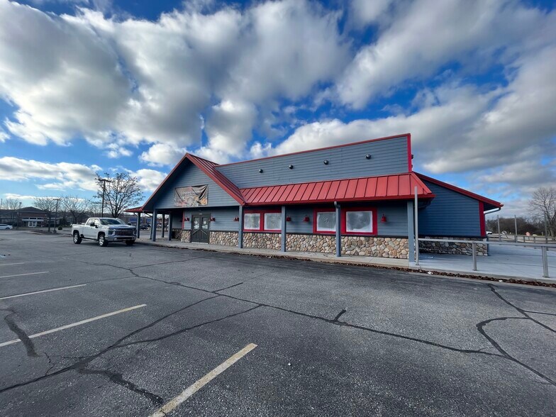 More Photos Of 4505 Canal Ave SW, Grandville Restaurant For Sale