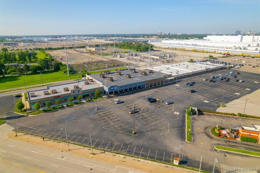 More Photos Of 4705 Conner St, Detroit General Retail For Lease