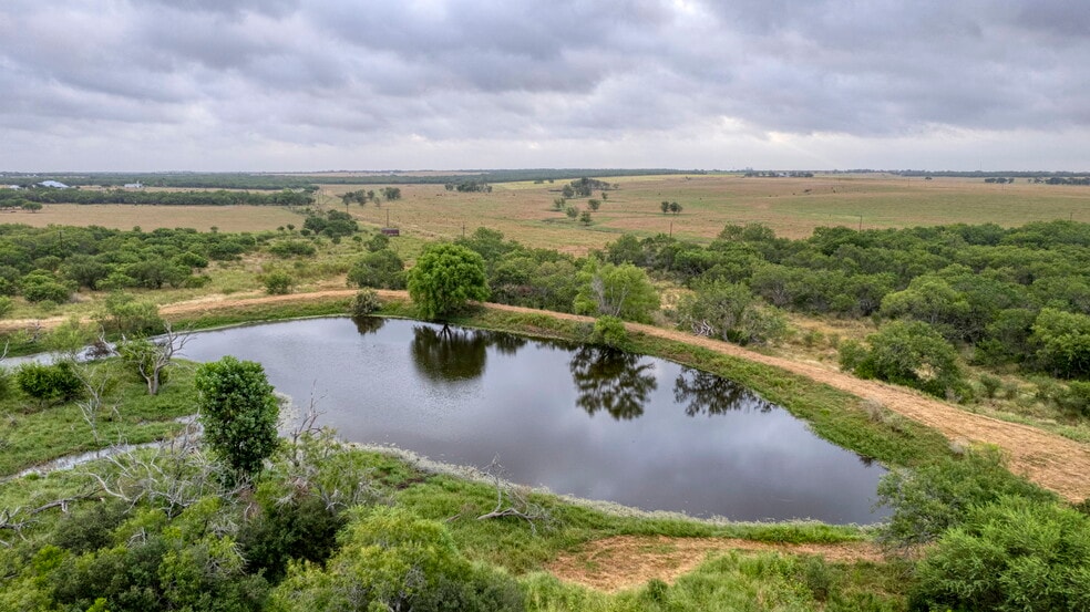 More Photos Of 2538 County Road 223, Floresville Land For Sale