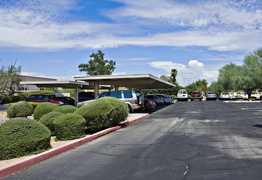 More Photos Of 7440 E Karen Dr, Scottsdale Service For Lease