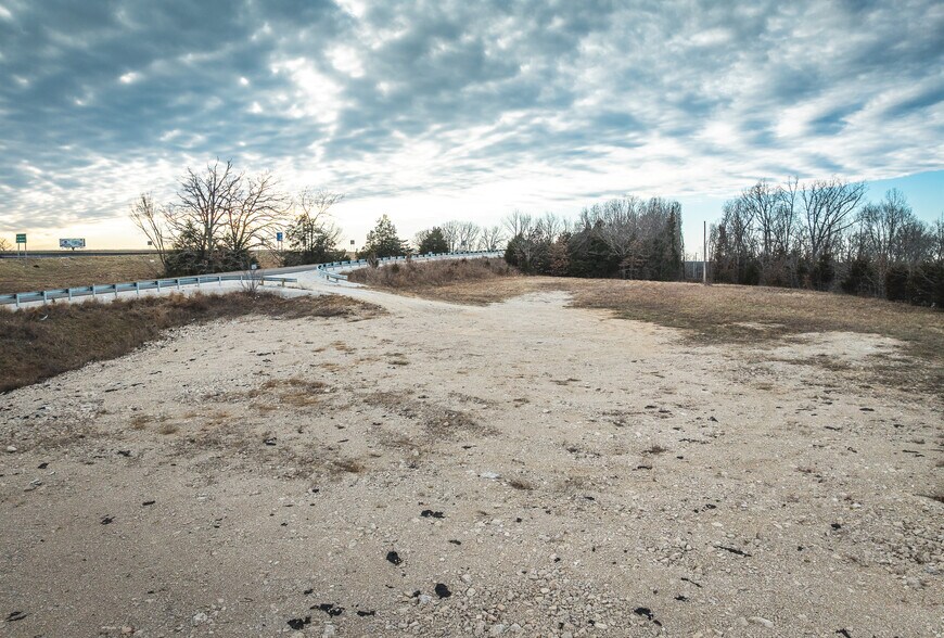 More Photos Of 363 Doolittle Outer Rd, Rolla General Retail For Sale