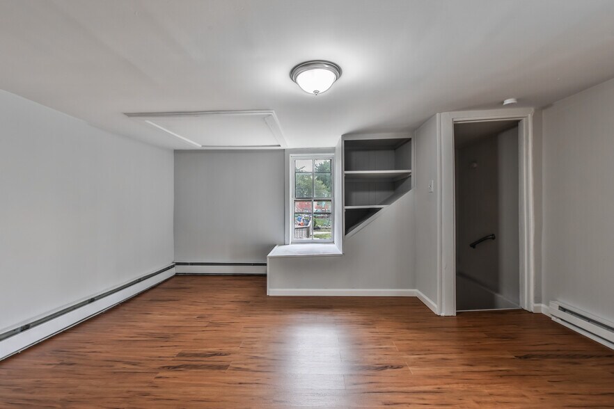 More Photos Of 403 Washington Ave, Sellersville Apartments For Sale