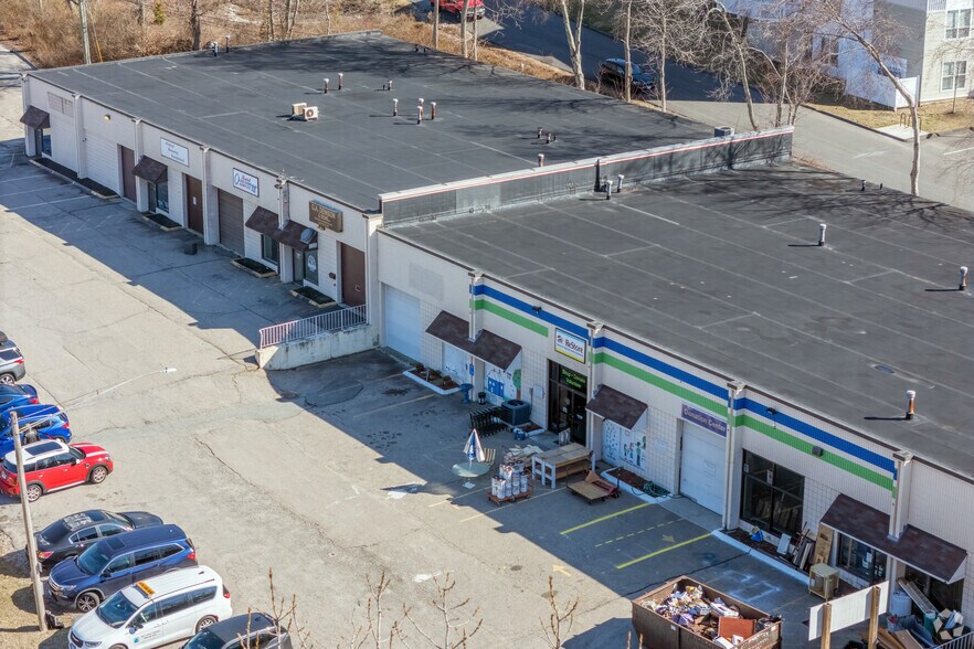 More Photos Of 82 Boston Post Rd, Waterford Warehouse For Lease