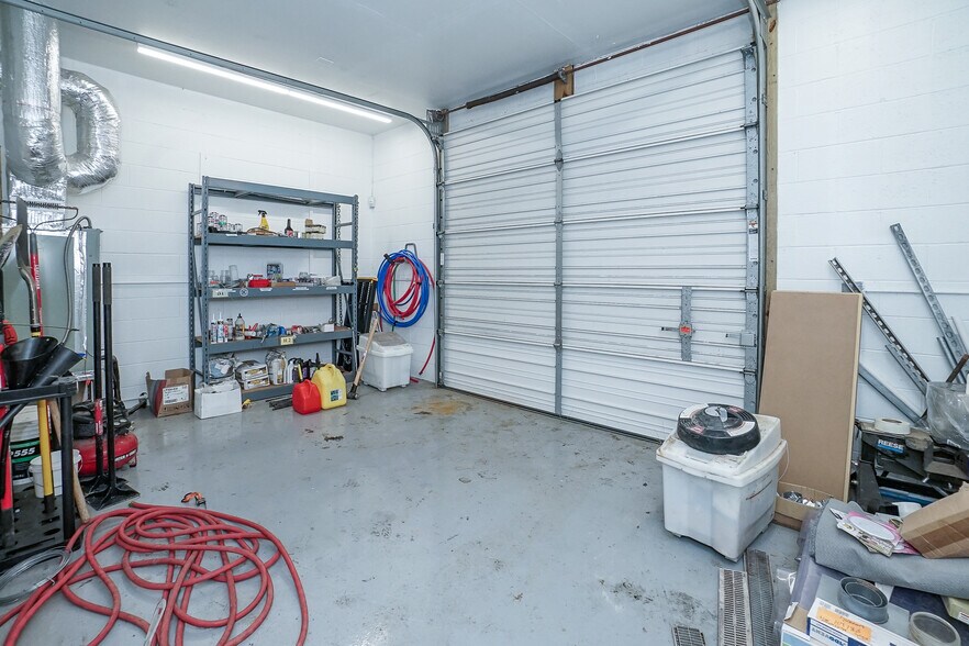 More Photos Of 360 Commerce Blvd, Bogart Distribution For Lease