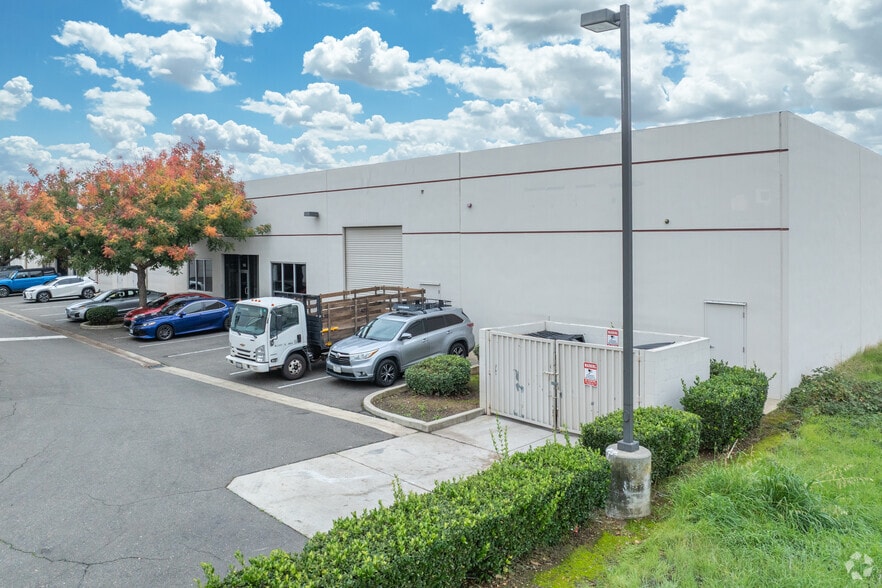 More Photos Of 9880 Waterman Rd, Elk Grove Unknown For Lease