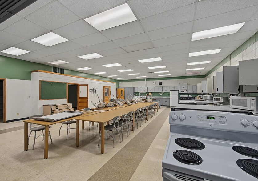 More Photos Of 1600 26th St, Monroe Schools For Sale