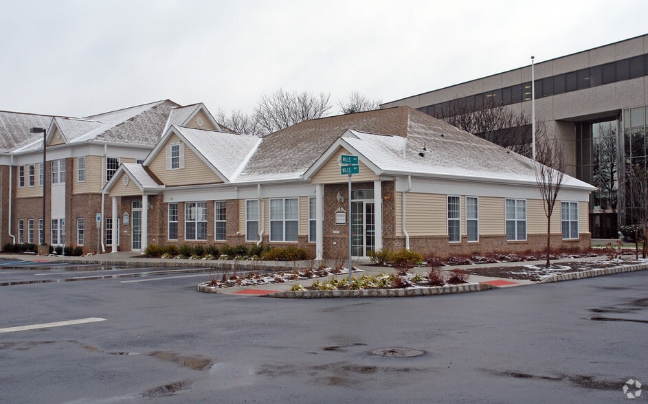 More Photos Of 7-10 Wills Way, Piscataway Medical For Lease