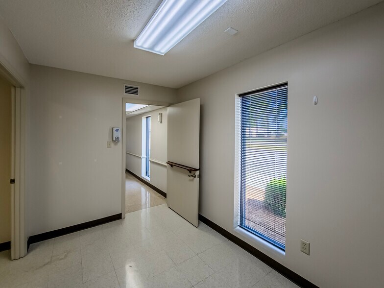 More Photos Of 2773 Marshall Dr, Tifton Warehouse For Sale