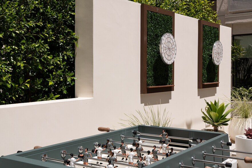 More Photos Of 1800 Beverly Blvd, Los Angeles Apartments For Lease