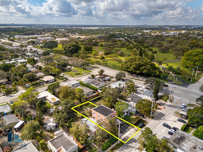 More Photos Of 330 SW 20th St, Fort Lauderdale Multifamily For Sale