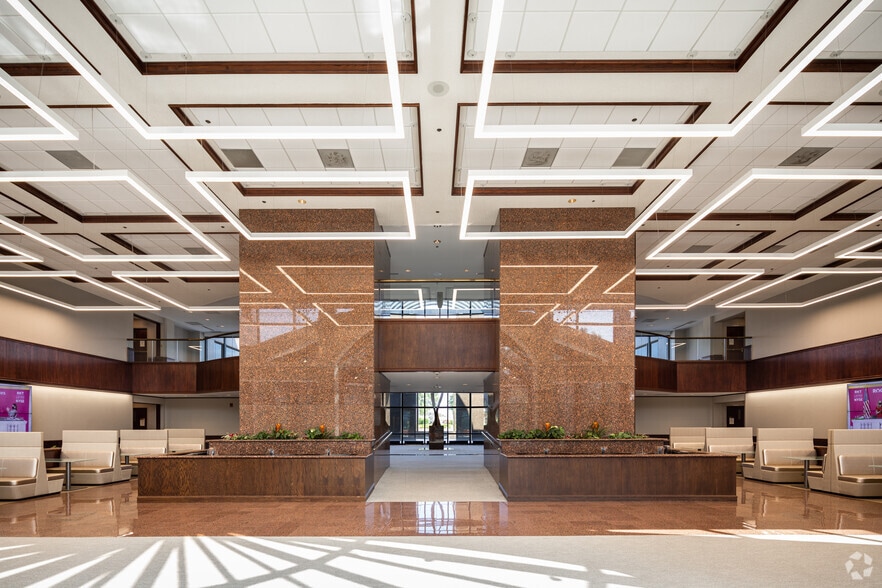 More Photos Of 300 Tice Blvd, Woodcliff Lake Office For Lease