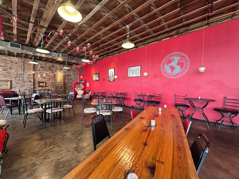 More Photos Of 215 E 2nd St, Bartlesville Auto Repair For Sale