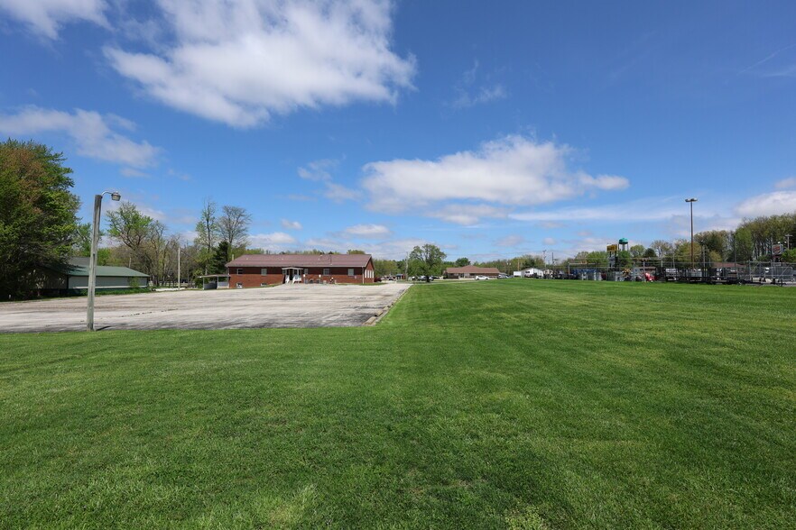 More Photos Of 2125 E State Highway 54, Linton Office For Sale
