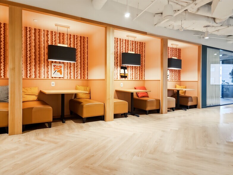 More Photos Of 2451 Crystal Dr, Arlington Coworking Space