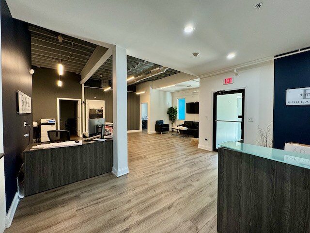 More Photos Of 5117 Main St, Downers Grove Storefront Retail Office For Lease