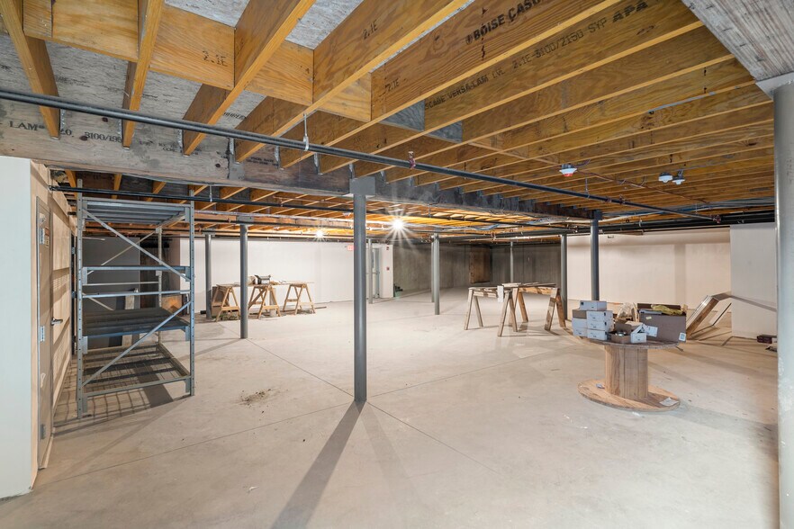 More Photos Of 493 Trapelo Rd, Belmont Storefront For Lease