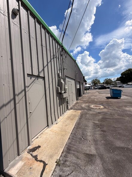 More Photos Of 5100 34th St N, Saint Petersburg Auto Repair For Sale