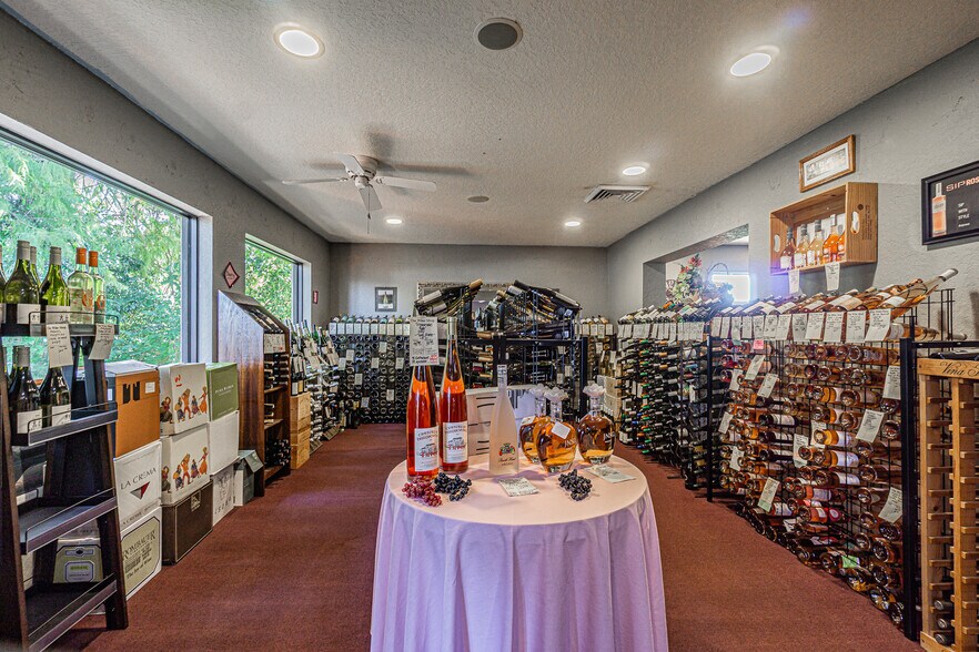 More Photos Of , Largo Unknown For Sale