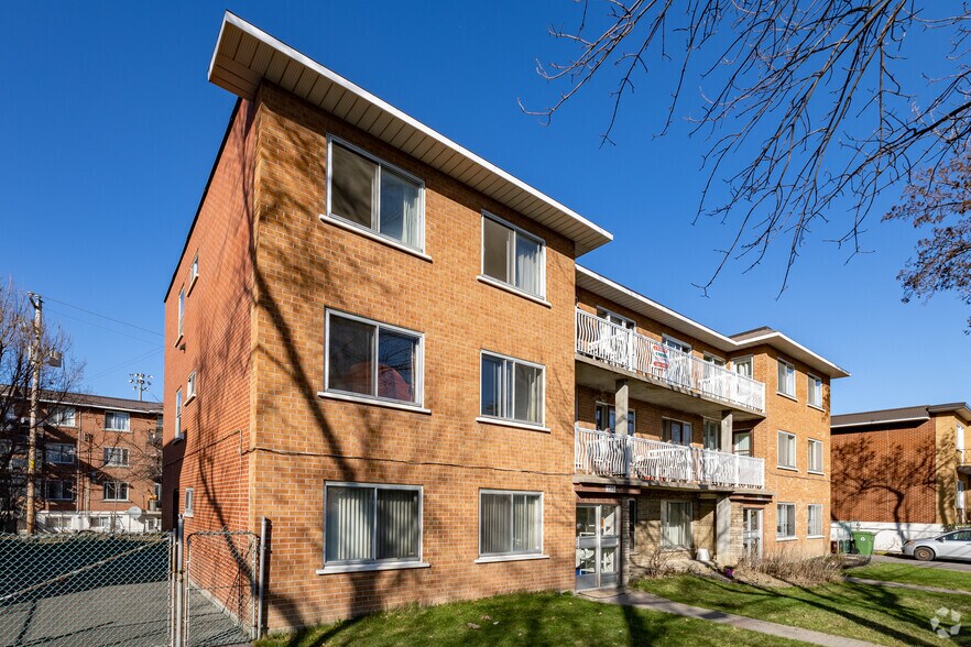 More Photos Of 7145 Rue Valdombre, Montréal Apartments For Sale