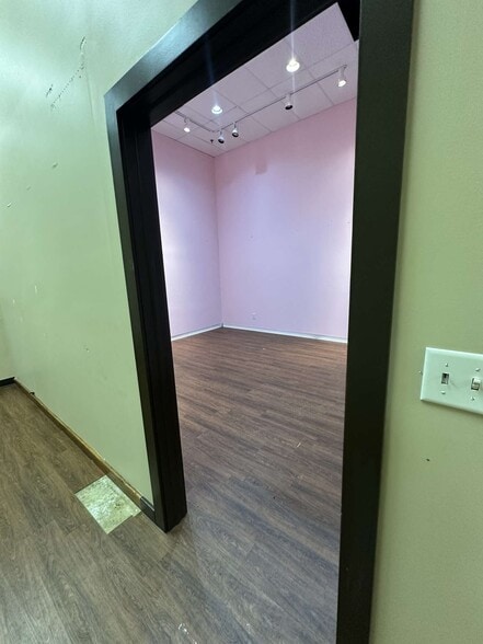 More Photos Of 655 County Road 17, Elkhart Unknown For Lease