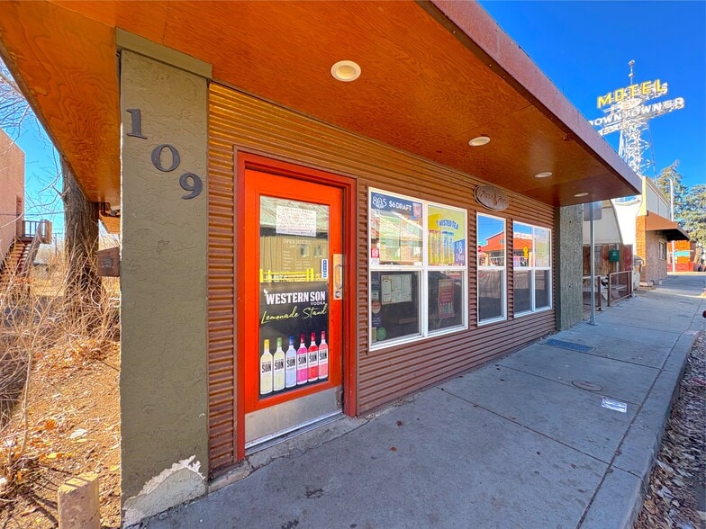 More Photos Of 26-30 S San Francisco St, Flagstaff Storefront Retail Office For Lease