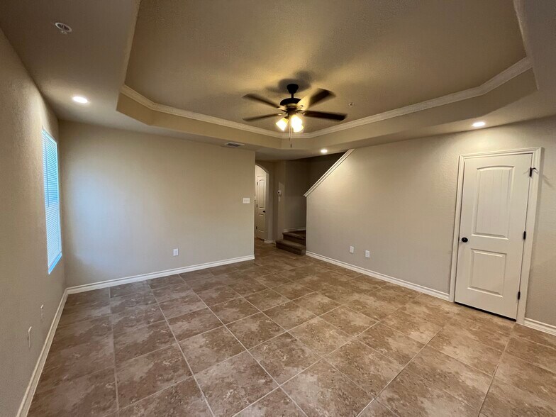 More Photos Of 13903 Annas Way, San Antonio Apartments For Sale