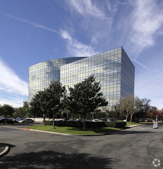 More Photos Of 5000 Birch St, Newport Beach Office For Lease