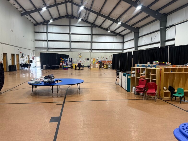 More Photos Of 4728 New Allen Rd, Memphis Religious Facility For Sale