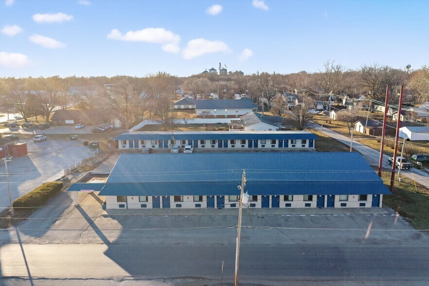 Primary Photo Of 236 S Jacques St, Arcola Hotel For Sale