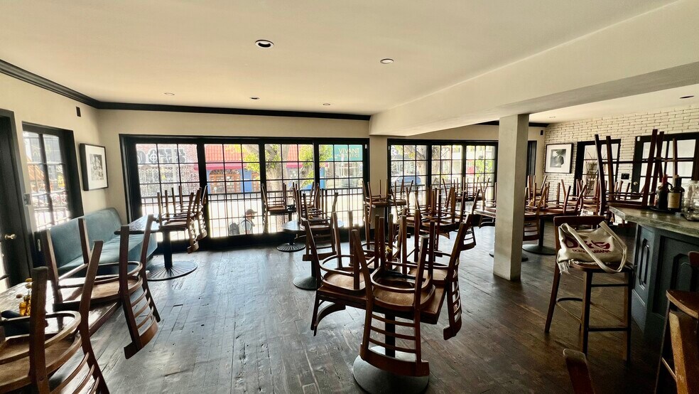 More Photos Of 7467-7475 Melrose Ave, Los Angeles Restaurant For Lease