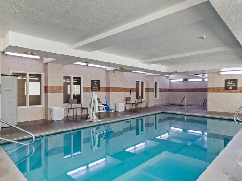 More Photos Of 2970 Idaho St, Elko Hotel For Sale