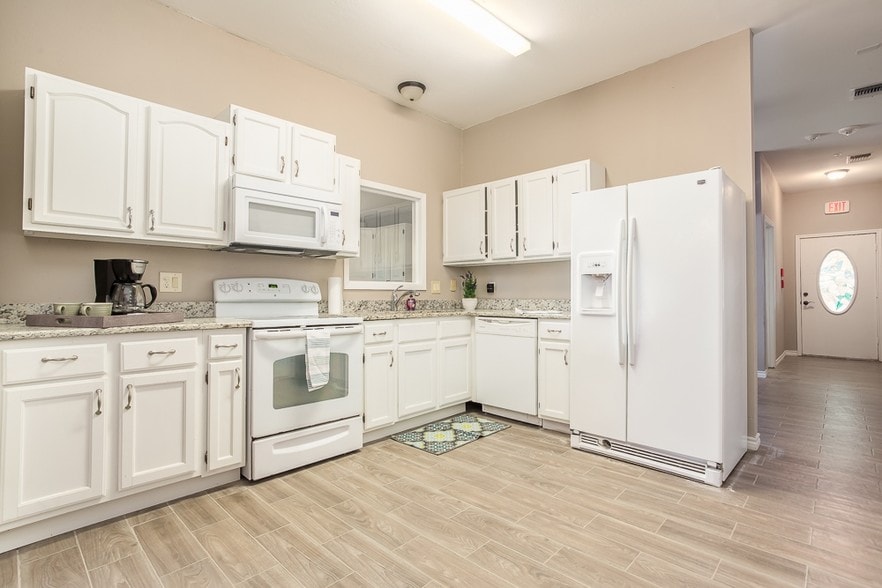 More Photos Of 647 Cypressgreen Dr, San Antonio Assisted Living For Sale