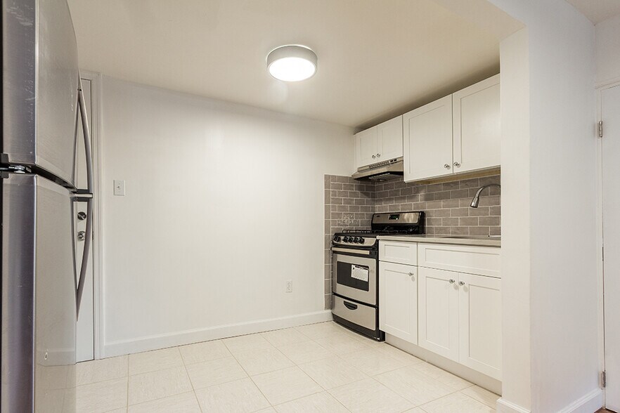 More Photos Of 16 Weldon St, Jersey City Multifamily For Sale