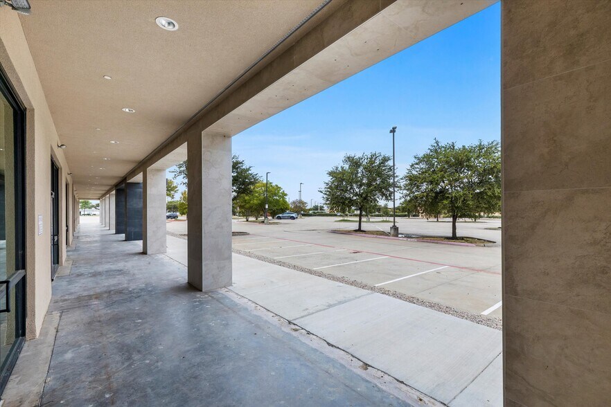 More Photos Of 2660 Old Denton Rd, Carrollton Unknown For Lease