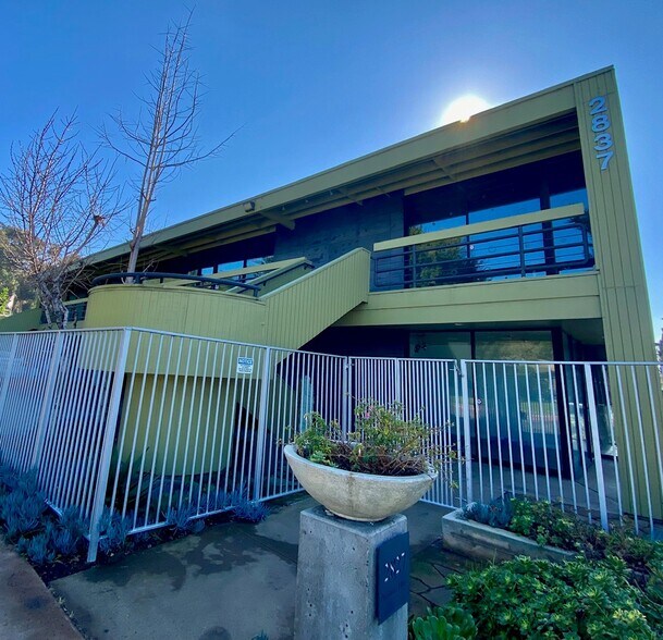 More Photos Of 2827-2837 Presidio Dr, San Diego Office Residential For Lease