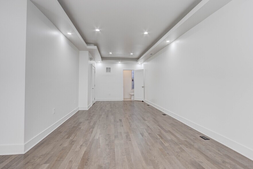 More Photos Of 833 N Howard St, Baltimore Storefront Retail Office For Lease